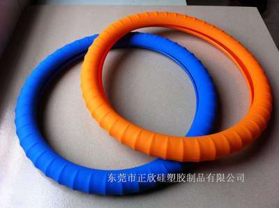 東莞市正欣硅塑膠 專業(yè)供應(yīng)高品質(zhì)硅膠方向盤套及相關(guān)配件